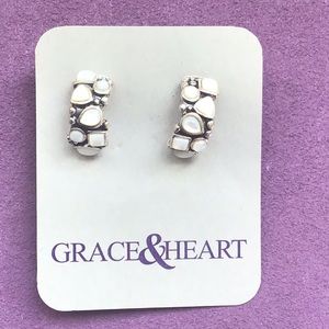 Grace & Heart Sterling Silver / Mother of Pearl Earrings New